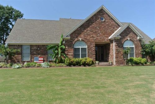 7011 Honeysuckle Ln, Millington, TN 38053-3973