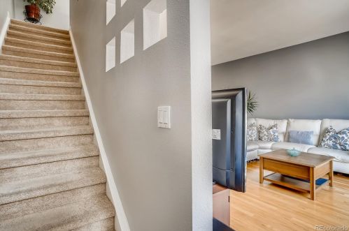 1633 Franklin St, Denver CO 80205-3967 exterior