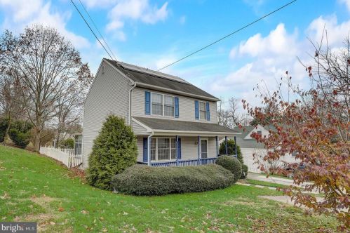 1517 Fairview Ave, Pittsburgh, PA 19083-4235