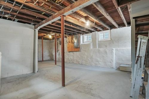 133 Rhodes St, New Rochelle NY  10801-4341 exterior