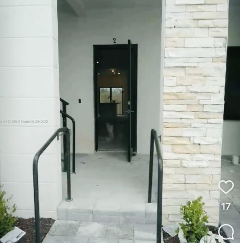 8025 104th Ave, Miami, FL 33178-2659