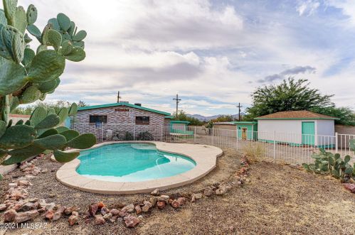 7373 Shirley Ln, Tucson, AZ 85741-1607
