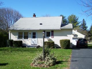 174 County Rd, Sugarloaf, PA 18249-3136