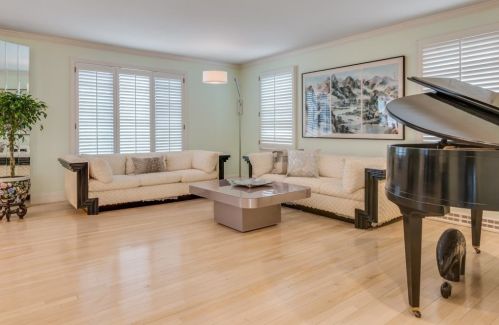 39 Littles Pt Rd, Swampscott MA  01907-2832 exterior