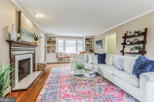 536 Woodlea Ln, Berwyn PA 19312-1458 exterior