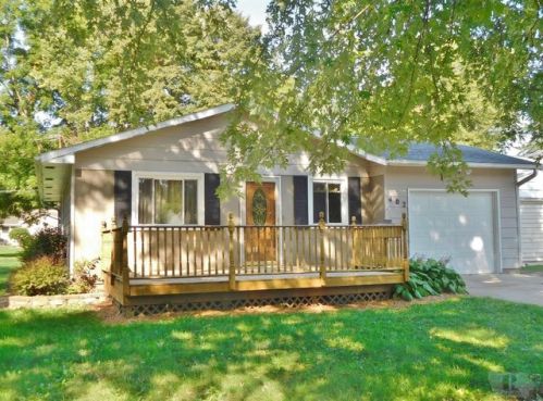 402 Cedar St, Jefferson, IA 50129-2014