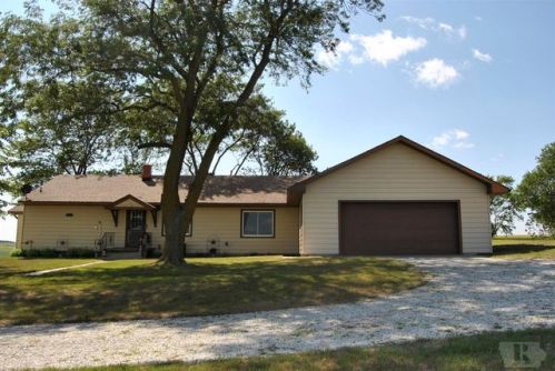 1035 130th St, Creston, IA 50801-8033