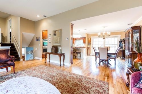 34 Flower Ln, Muttontown NY  11753-2312 exterior