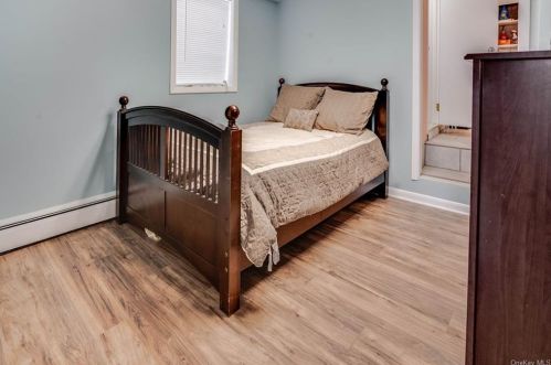 19 Hillcrest Ave, Crotonville NY  10562-1921 exterior