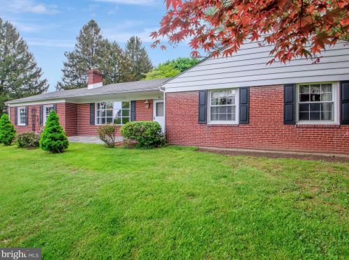 381 Mattson Rd, Glen Mills, PA 19342-1530