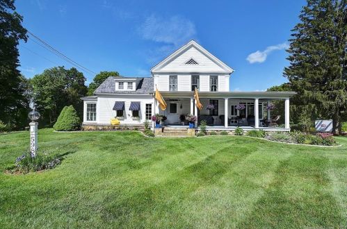 598 Church St, Amston, CT 06231-1607