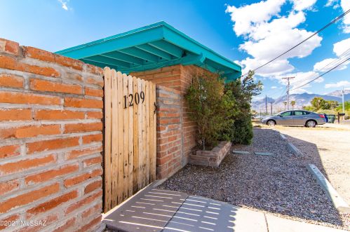 1209 Bryant Ave, Tucson AZ  85712-3873 exterior