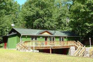 15 Cedar St, Jay, NY 12941-2317