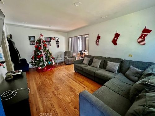 5438 Coke Ave, Lakewood CA  90712-1626 exterior