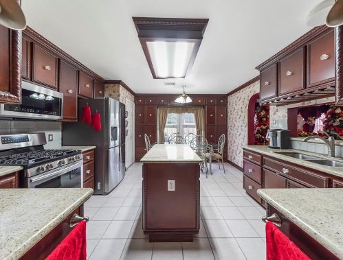 416 Spencer Lndg Ln, Morgans Point TX  77571-9147 exterior