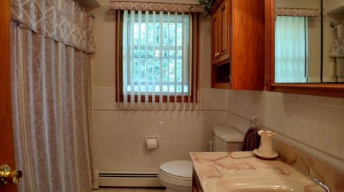 3 Gale Ct, North Providence RI  02904-1035 exterior