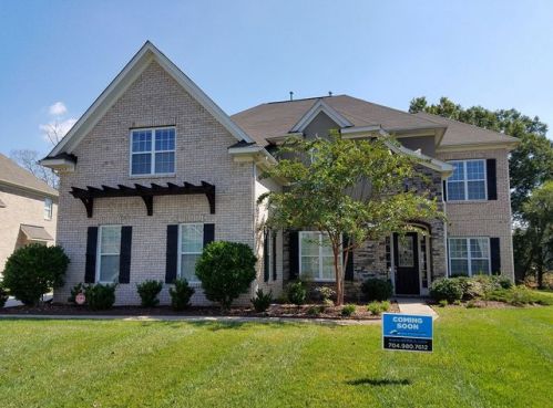 6513 Springs Mill Rd, Charlotte, NC 28277-3630