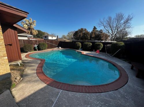 2002 Plymouth Rock Dr, Richardson TX  75081-3945 exterior