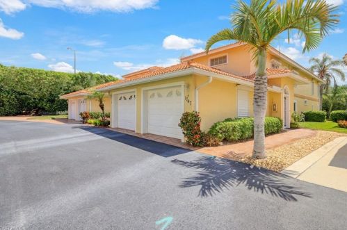 1747 Reuven Cir, Naples, FL 34112-3695
