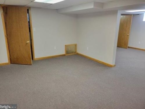 662 Oak Ave, West Deptford, NJ 08096-4560