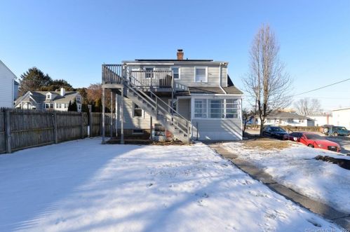 631 Congress Ave, Waterbury CT  06708-4154 exterior