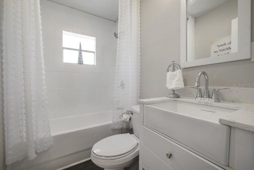 11705 Carver St, Thonotosassa FL  33592-2115 exterior