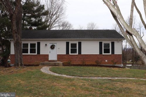 147 Cave Quarter Dr, Charles Town, WV 25414-4361