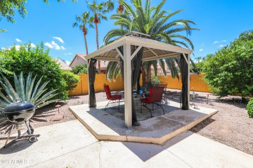 10217 Hercules Dr, Chandler AZ  85248-7616 exterior