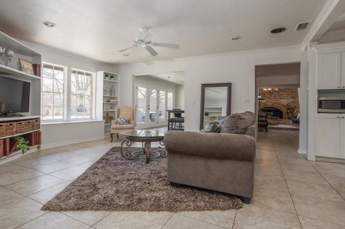 7009 Gateridge Dr, Dallas TX  75254-7935 exterior