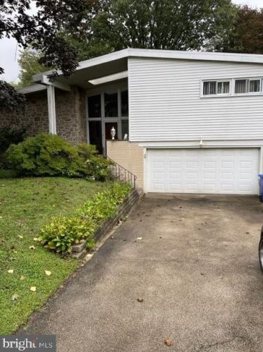 463 Rices Mill Rd, Wyncote, PA 19095-2037