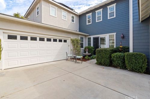 27406 Quincy Ln, Temecula CA  92591-4402 exterior