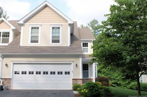 64 Ridgewood Dr, Waterbury, CT 06762-2943