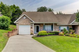 1645 Emerald Pointe Ln, Knoxville, TN 37918-9610