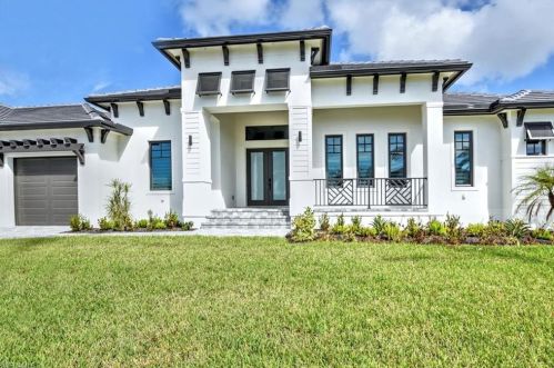 756 Amazon Ct, Marco Island, FL 34145-3414
