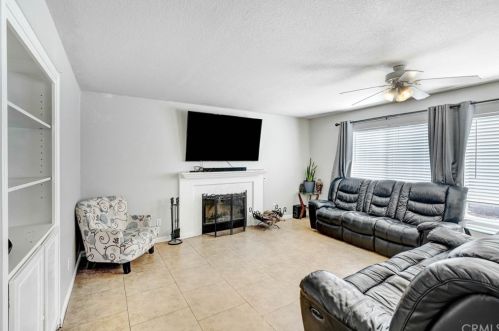 35794 Frederick St, Wildomar CA  92595-8039 exterior
