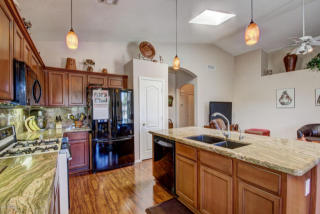 6673 Monona Dr, Glendale, AZ 85308-6654