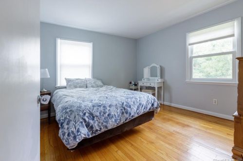 308 Twin Lakes Rd, North Branford CT  06471-1220 exterior