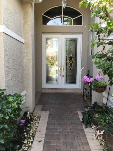 18580 44th St, Hollywood, FL 33029-6234