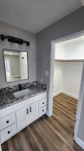 2648 El Goya Dr, Modesto CA  95354-3220 exterior