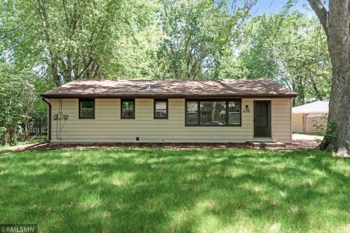 530 Orchid Ln, Minneapolis, MN 55447-3927