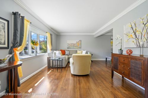 400 1st Ave, Tinton Falls, NJ 07724-1651