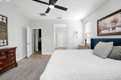 1611 Red Pheasant Ln, Manteca CA  95337 exterior