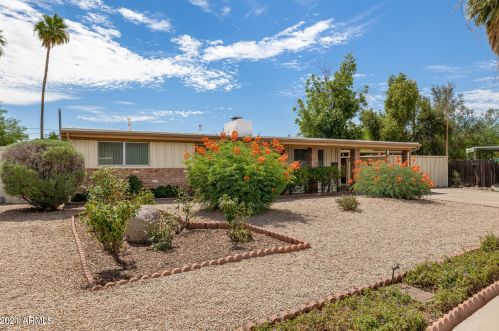 8821 37th Dr, Phoenix, AZ 85051-3708