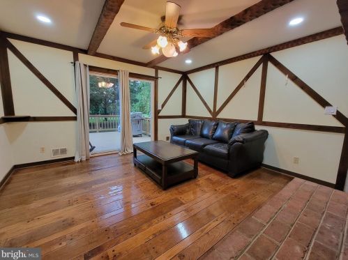 13501 Highland Farms Ct, Nokesville VA  20181-2811 exterior