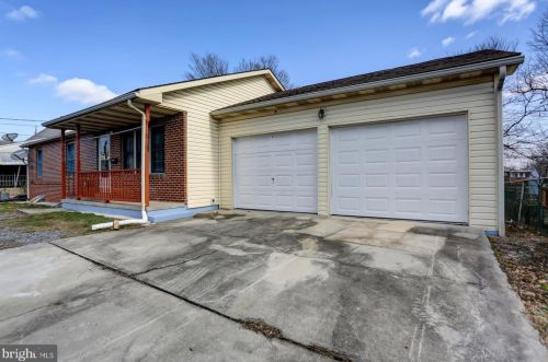 1309 18th St, Harrisburg PA  17104-2813 exterior