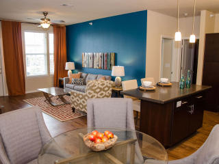 560 28th St, Rochester MN  55904-2370 exterior