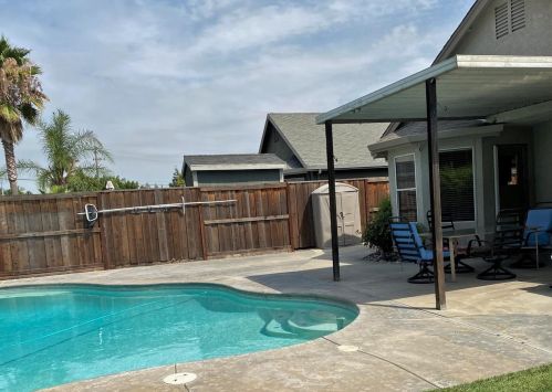 5539 Greenoaks Dr, Riverbank CA  95367-3844 exterior