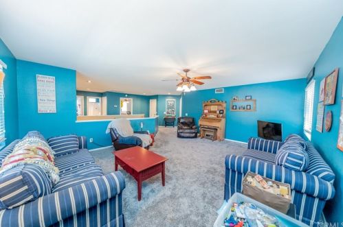 28 Del Brienza, Lake Elsinore CA  92532-0221 exterior