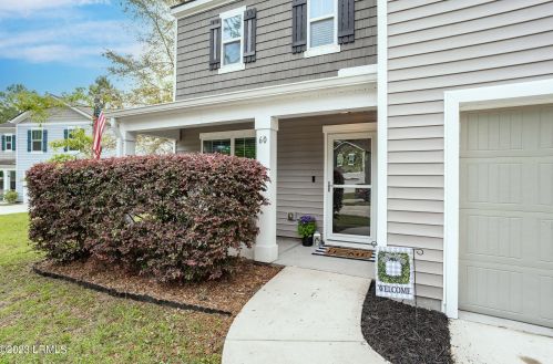 60 Holly Hall Rd, Beaufort SC  29907-2508 exterior