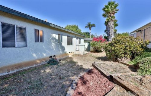 981 Lincoln Ave, El Cajon CA  92020-6426 exterior